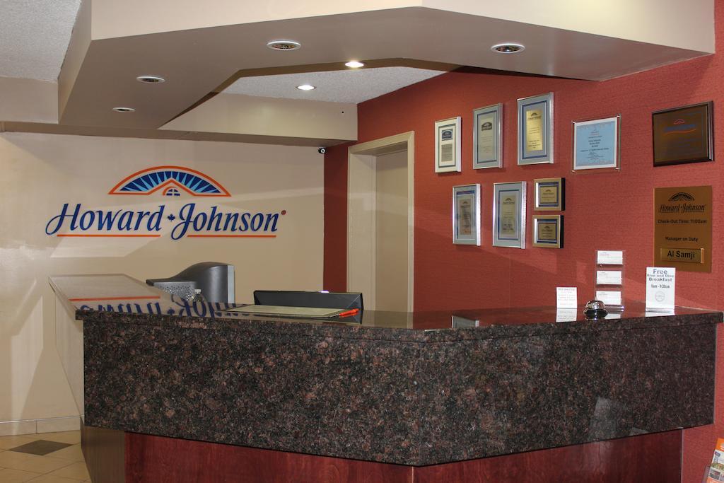 Howard Johnson By Wyndham Red Deer Motel Interior photo